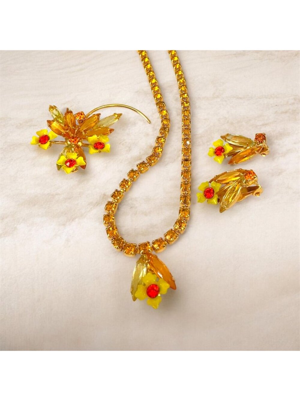 Vintage Demi Parure Necklace Brooch Clip-On Earrings Rhinestone Enamel Floral